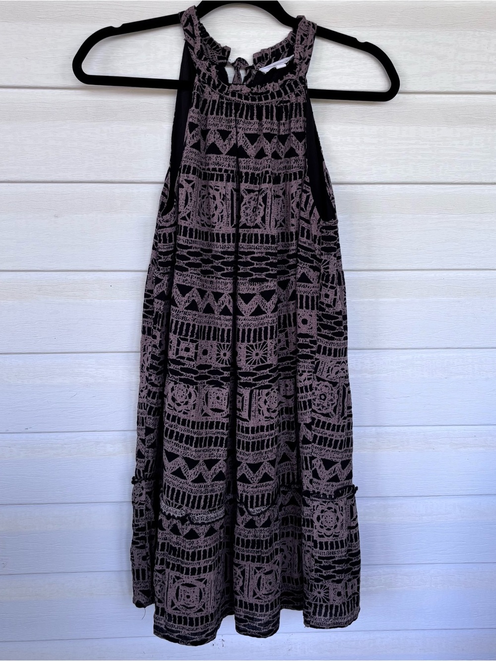 THML Sleeveless Black and Taupe Patterned Lined Halter Dress Size Small